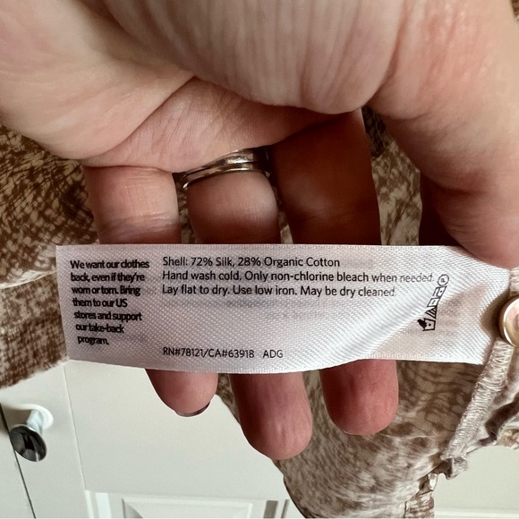 Eileen Fisher Textured Cream and Brown Top - Picture 5 of 6